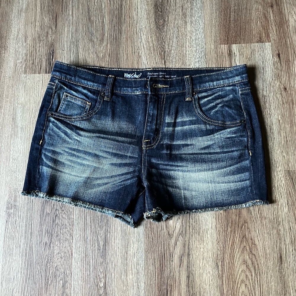NWOT Mossimo Distressed Jean Shorts